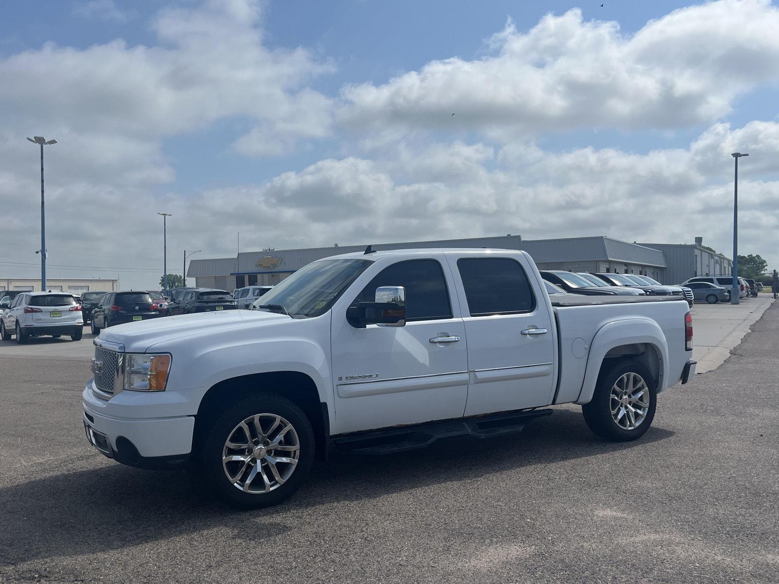 Used 2008 GMC Sierra 1500 Denali Denali with VIN 2GTEK638981279596 for sale in North Platte, NE