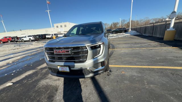 2025 GMC ACADIA - Image 3