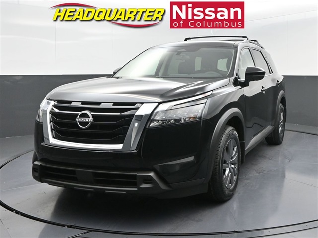 2025 Nissan Pathfinder SV's photo