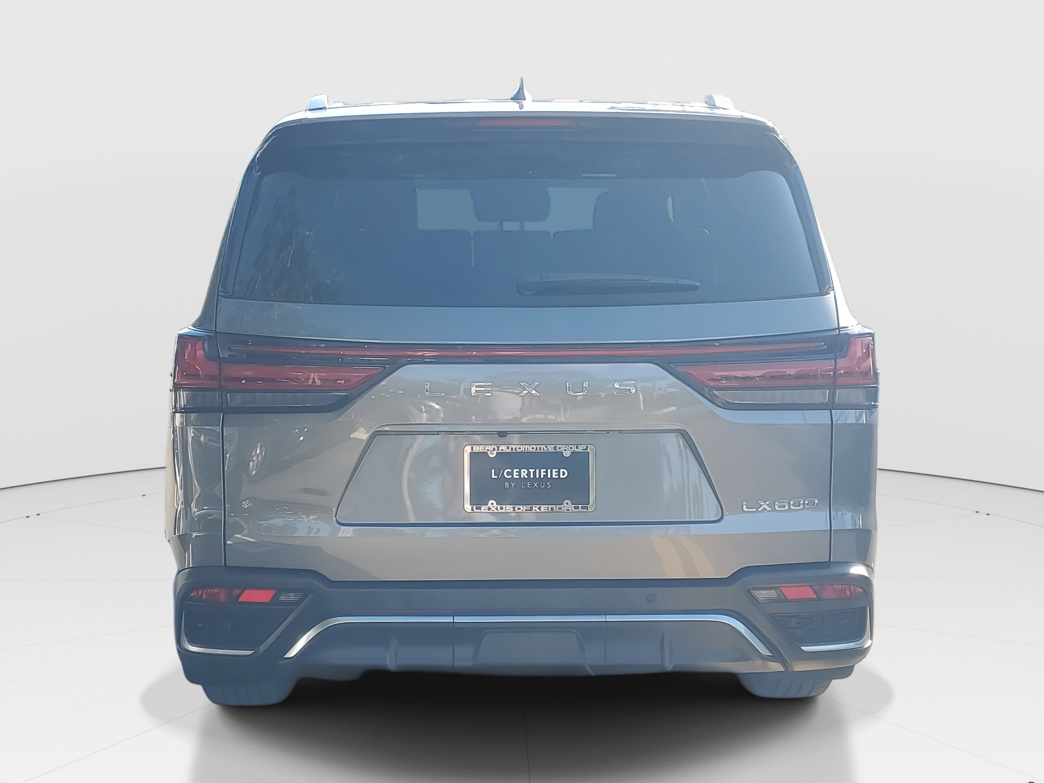 2024 Lexus LX 600 F SPORT photo 4