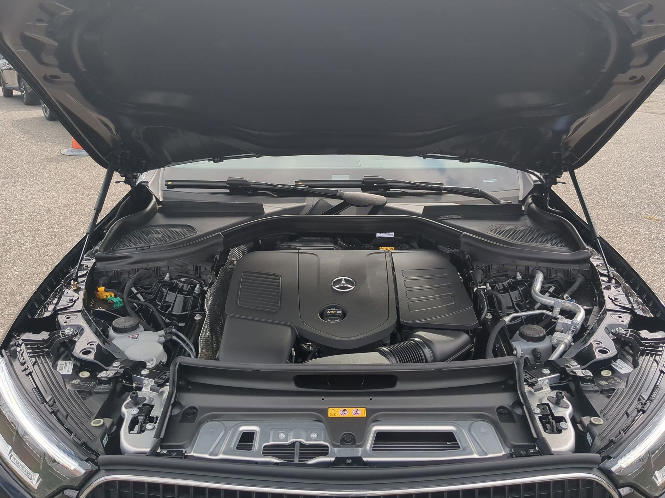 2026 Mercedes Benz GLC 350e 4MATIC photo 5