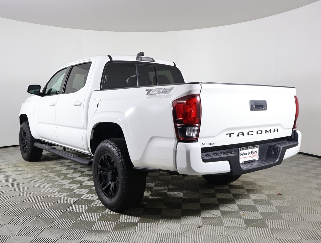 2021 Toyota Tacoma SR5 photo 4