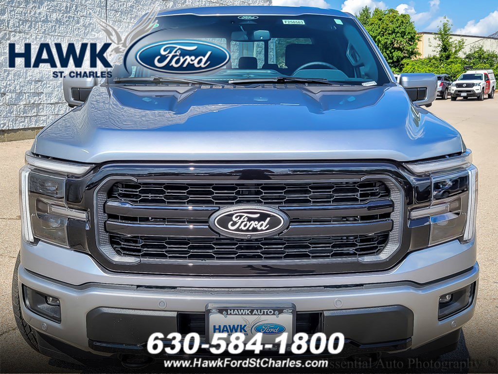 2025 Ford F-150 Lariat photo 4