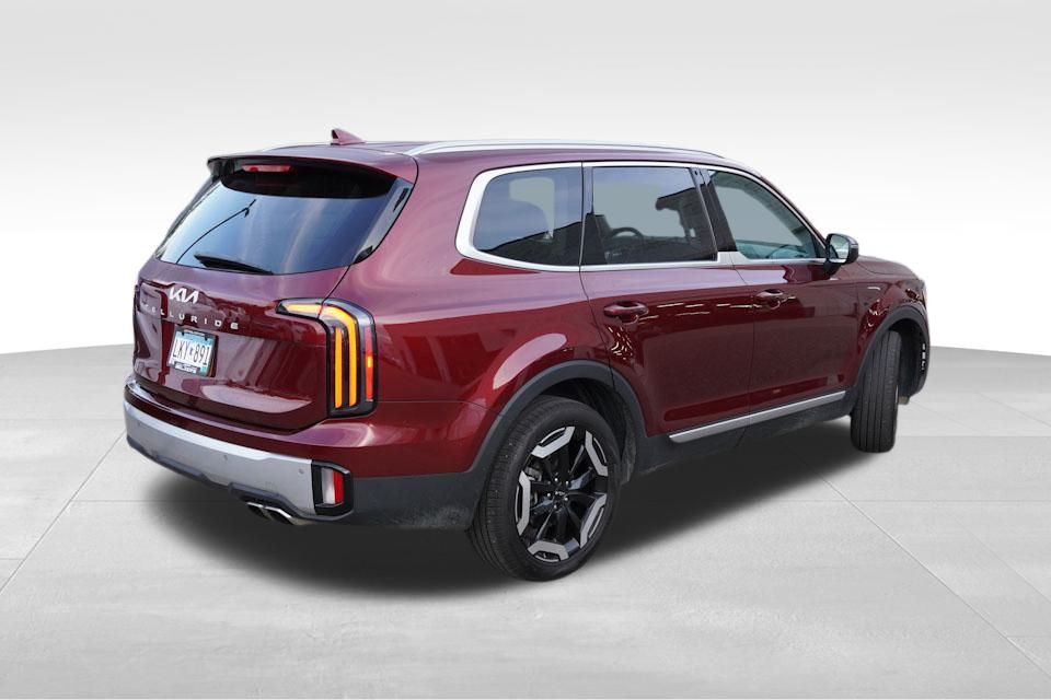 2024 Kia Telluride EX photo 3