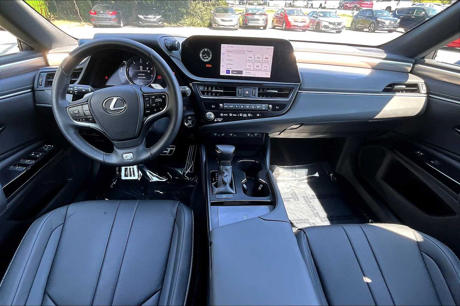 2024 Lexus ES 350 F SPORT Handling photo 15