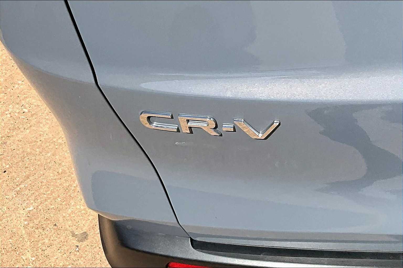 2025 Honda CR-V LX photo 28