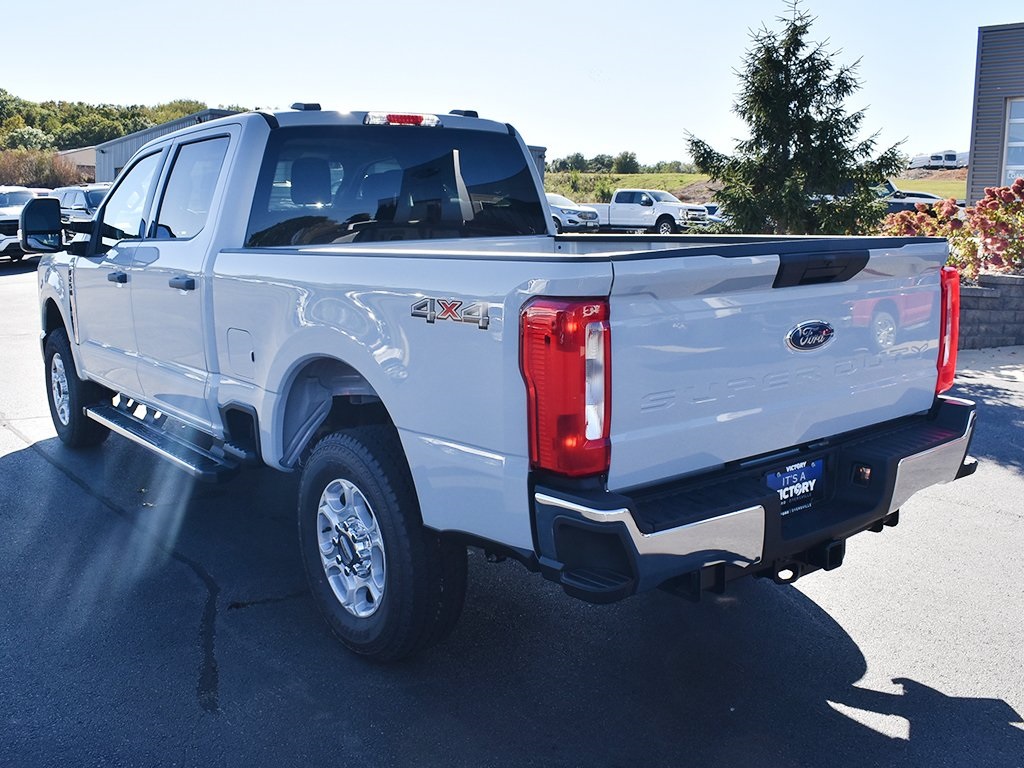 2026 Ford F-250 XLT photo 3