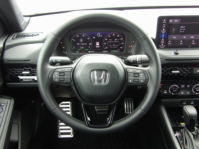 2025 Honda Accord Hybrid Sport-L photo 16