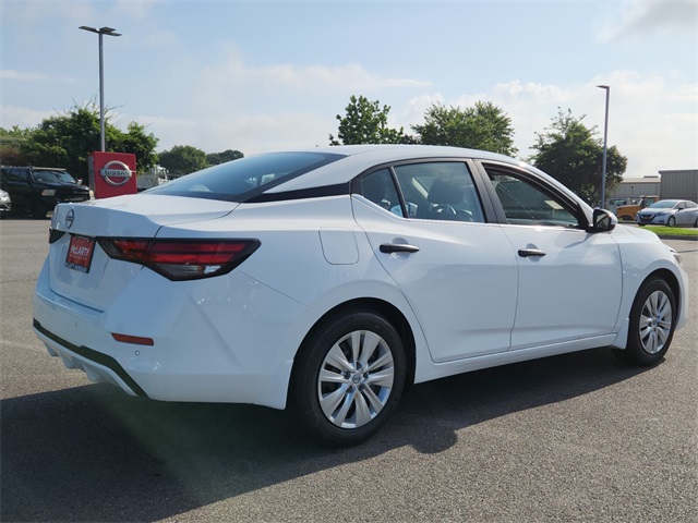 2025 Nissan Sentra S photo 3