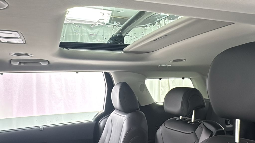2026 Kia Carnival SX photo 38