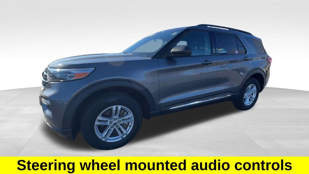 2023 Ford Explorer XLT photo 4