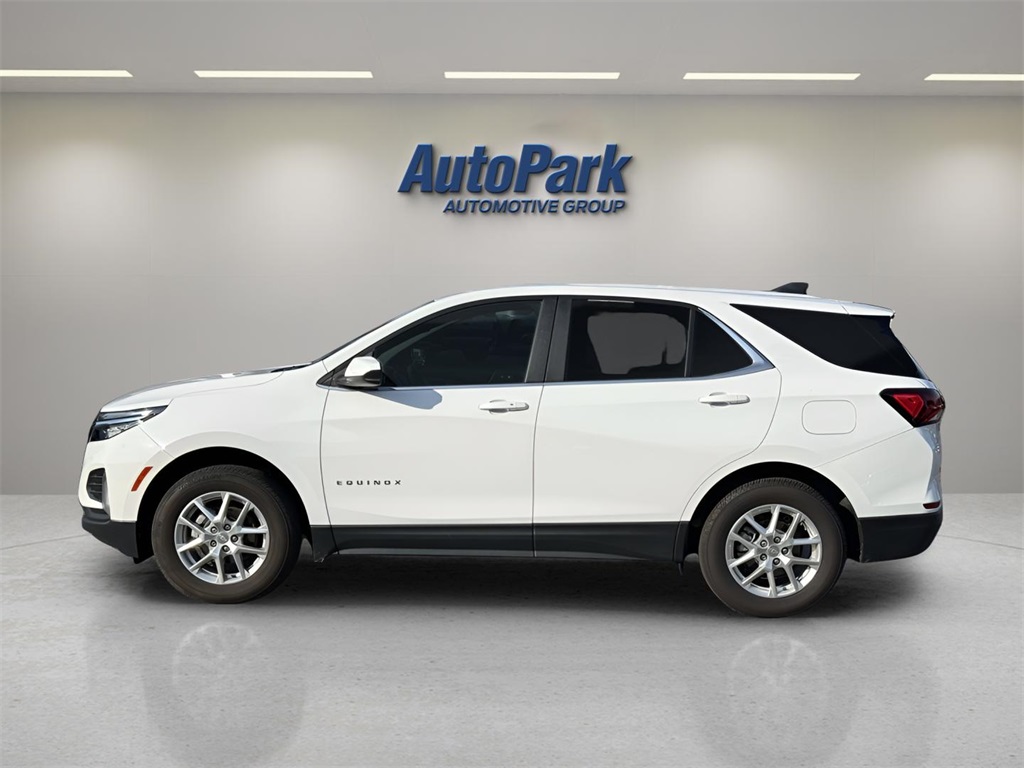 2024 Chevrolet Equinox LT photo 4