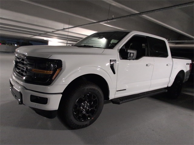 2025 Ford F-150 XLT photo 4
