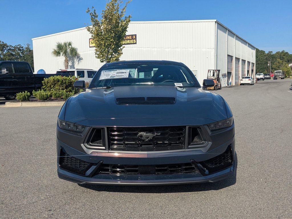 2025 Ford Mustang Dark Horse photo 9