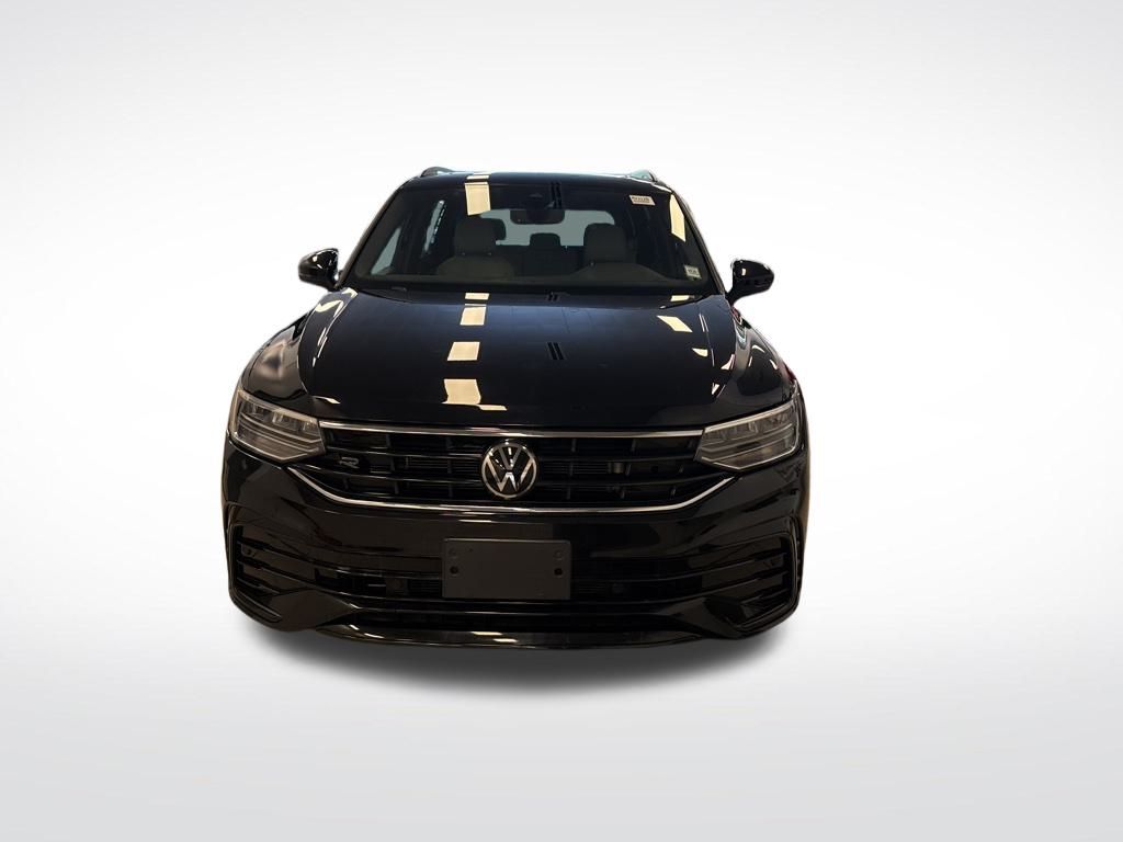 2022 Volkswagen Tiguan SE R-Line Black photo 2
