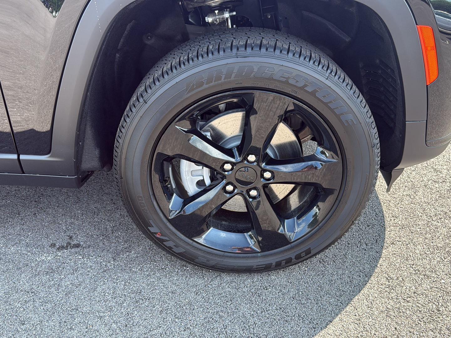 2025 Jeep Grand Cherokee Altitude X photo 14