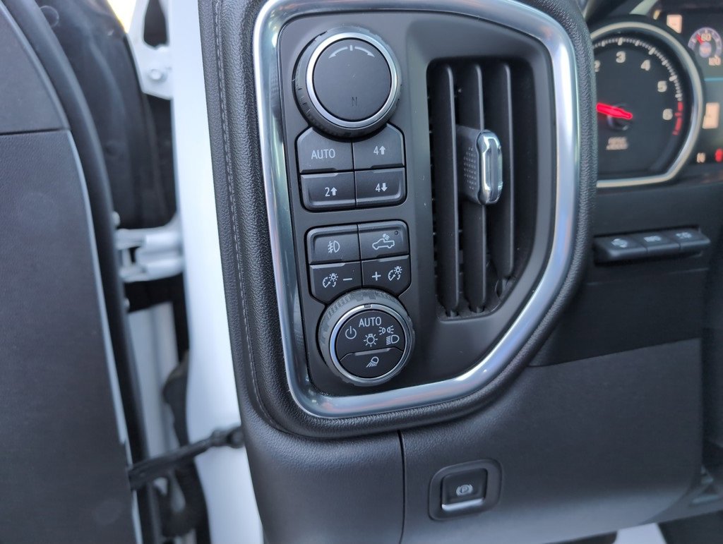2019 Chevrolet Silverado High Country photo 20