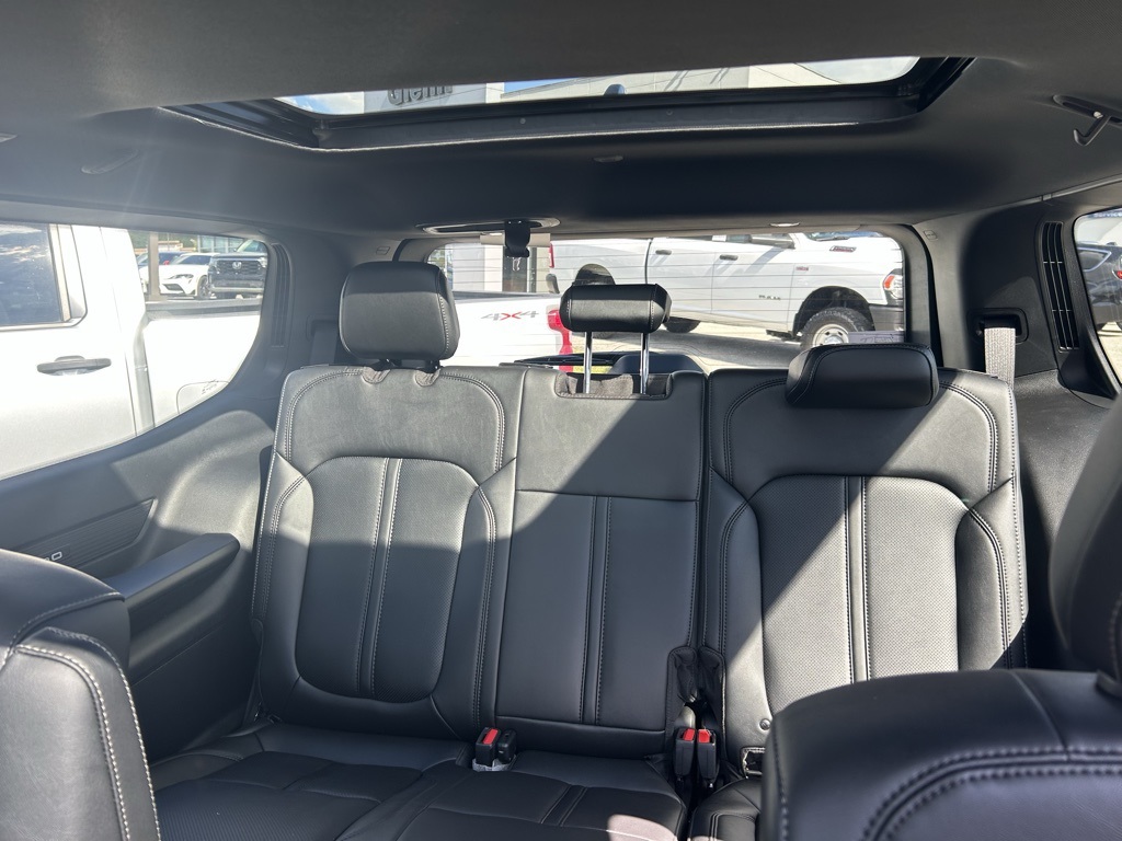 2025 Jeep Wagoneer Series II photo 24