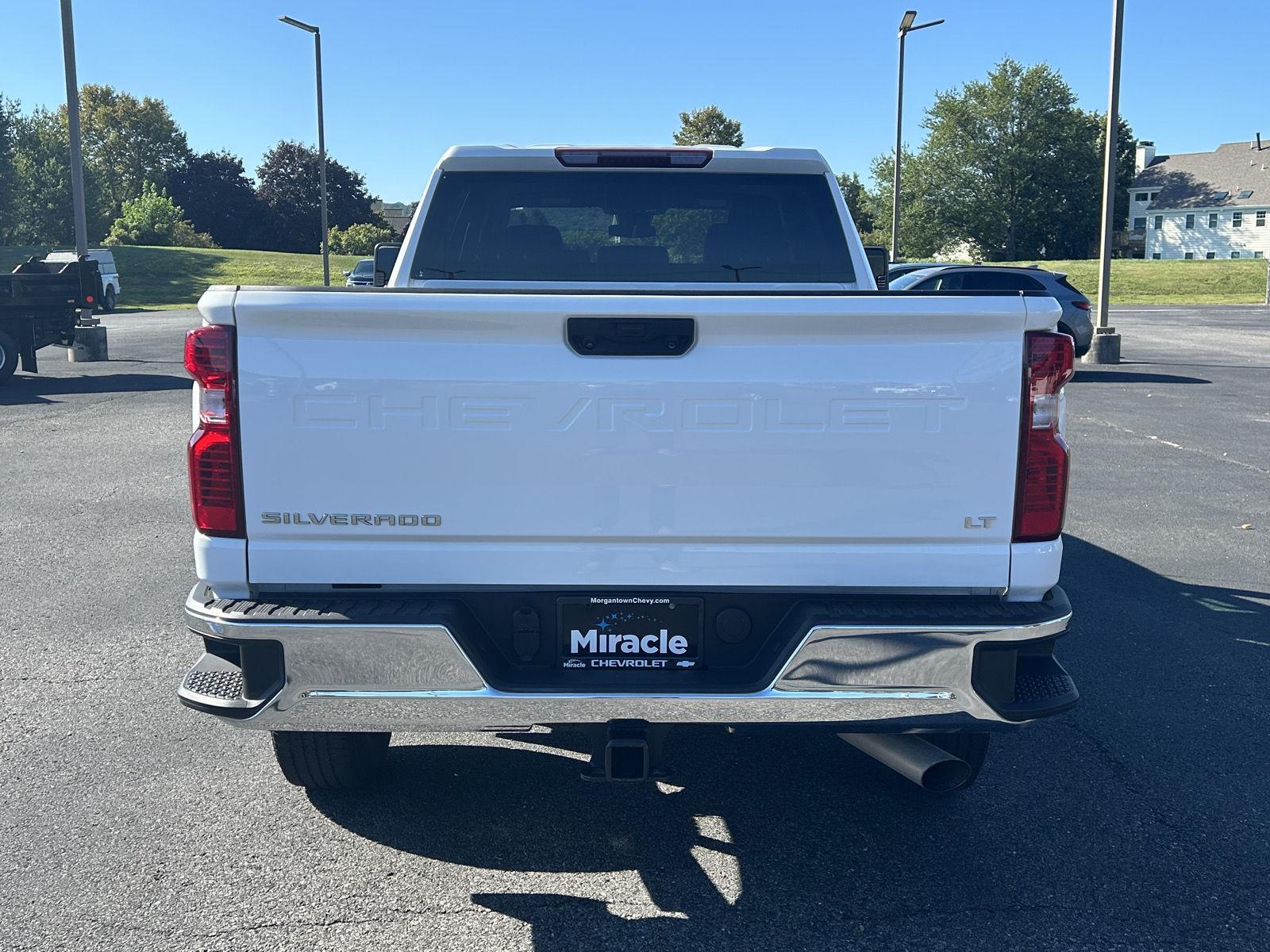 2024 Chevrolet Silverado 2500HD LT photo 5
