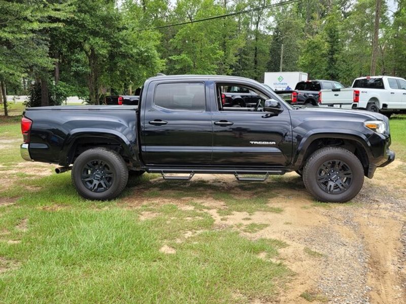 2019 Toyota Tacoma SR5 photo 11