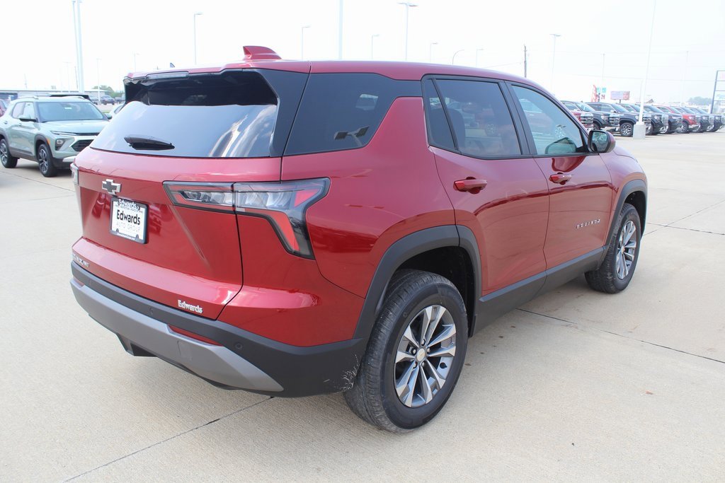 2026 Chevrolet Equinox LT photo 2