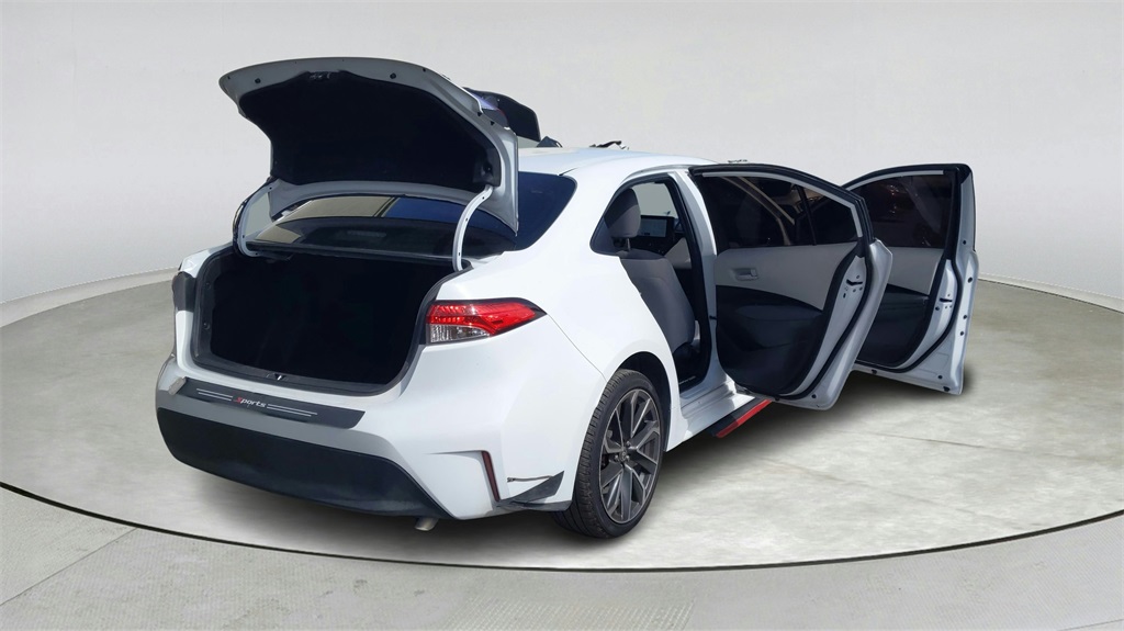 2024 Toyota Corolla Hybrid LE photo 13