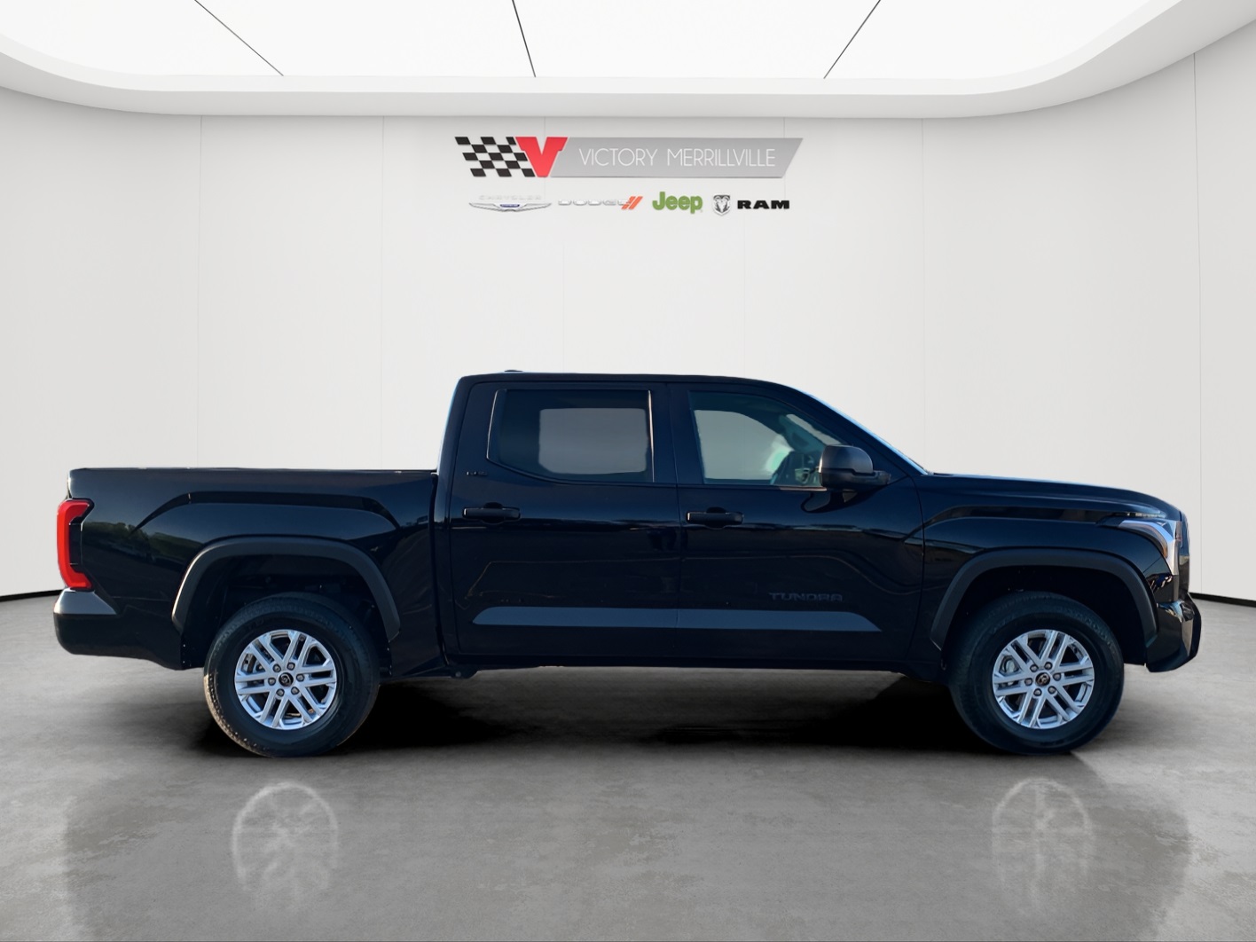 2024 Toyota Tundra SR5 photo 6