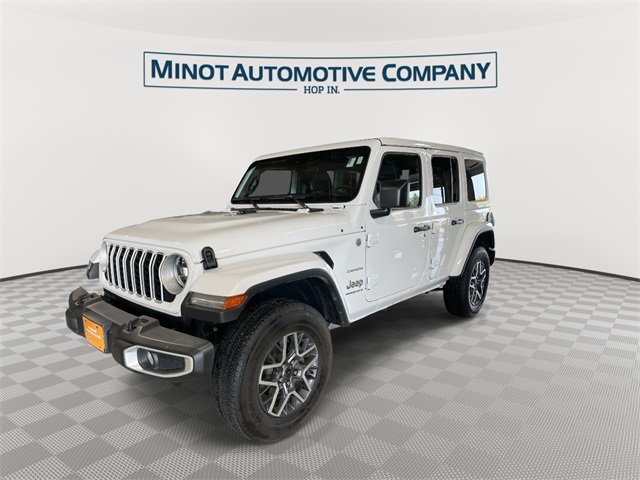 2024 Jeep Wrangler Sahara photo 4