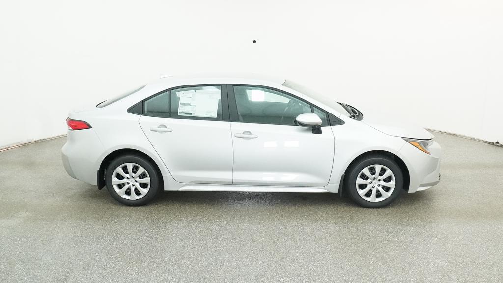 2026 Toyota Corolla LE photo 25