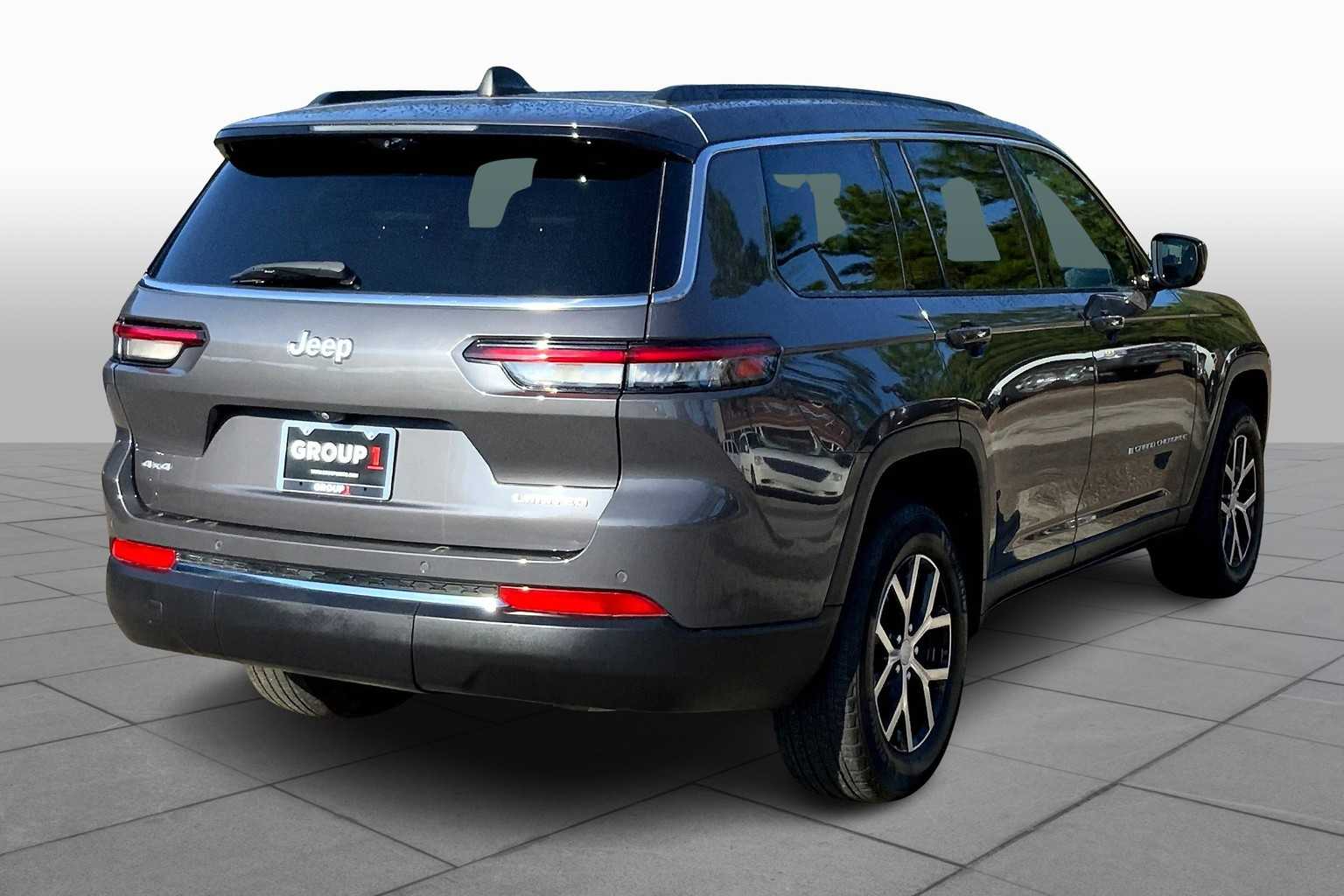 2024 Jeep Grand Cherokee Limited photo 12