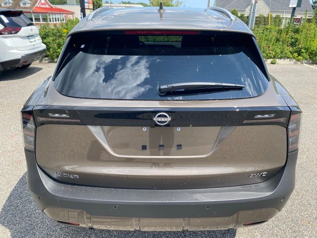 2025 Nissan Kicks SV photo 2