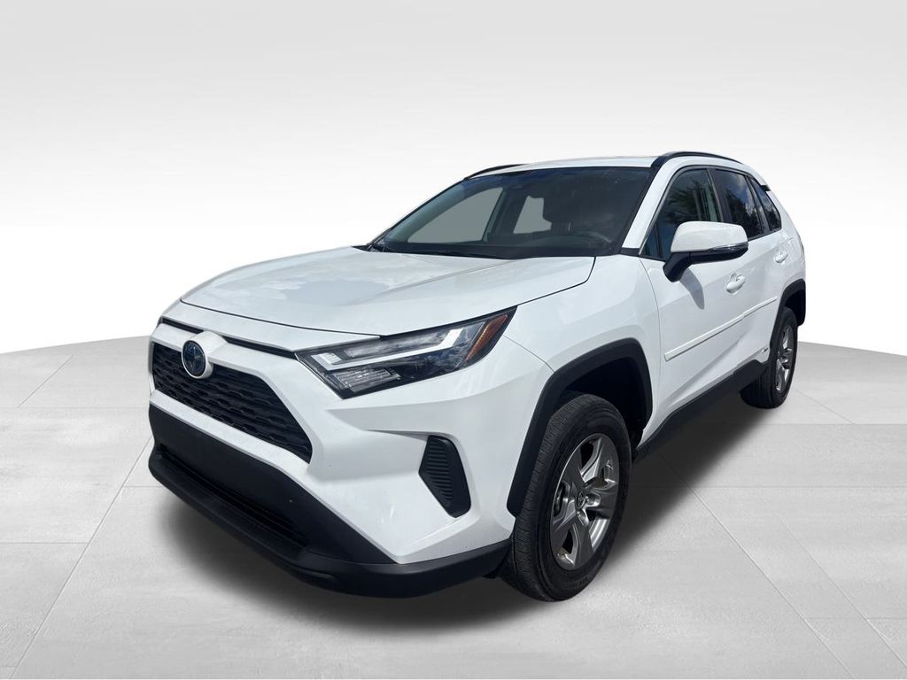 2024 Toyota RAV4 LE photo 12