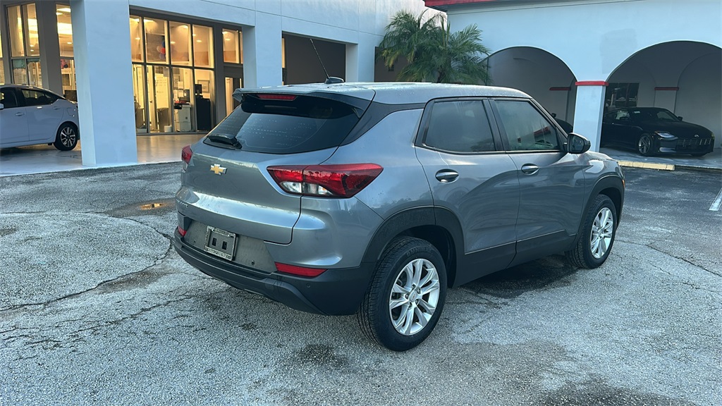 2021 Chevrolet Trailblazer LS photo 7