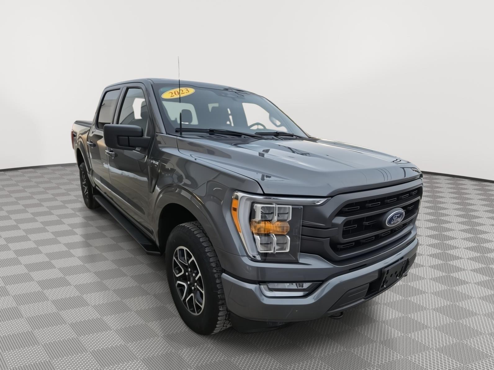 2023 Ford F-150 XLT's photo