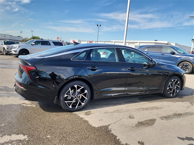 2026 Kia K5 EX photo 2