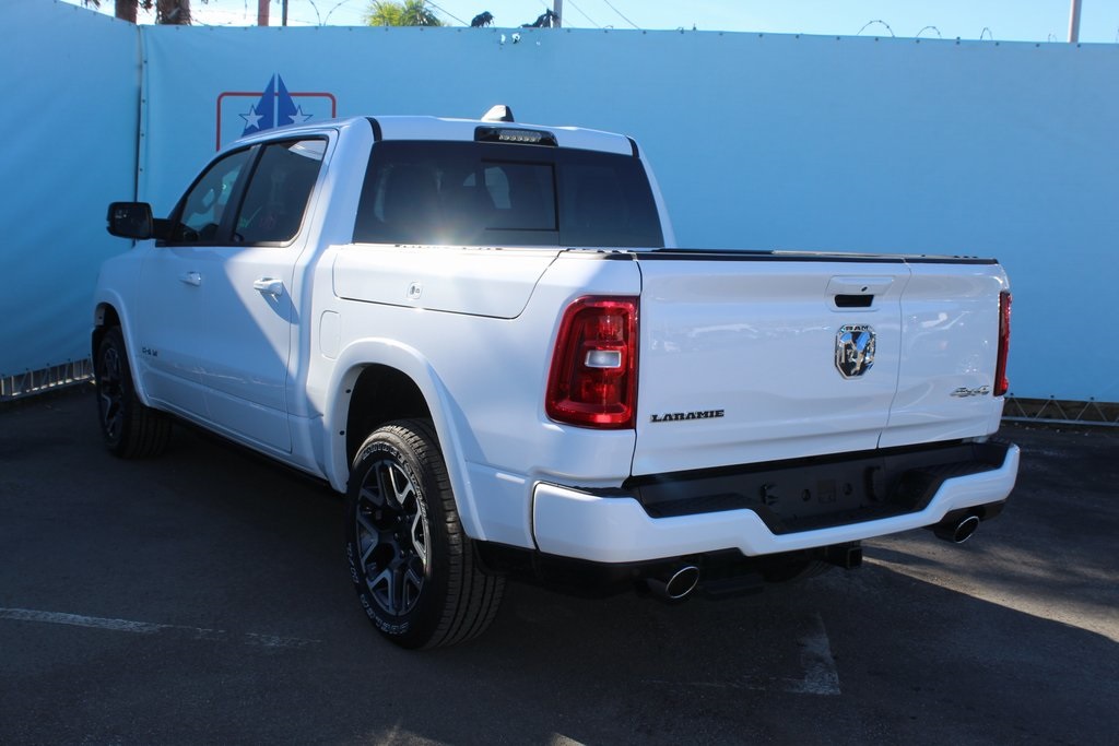 2025 Ram 1500 Laramie photo 4
