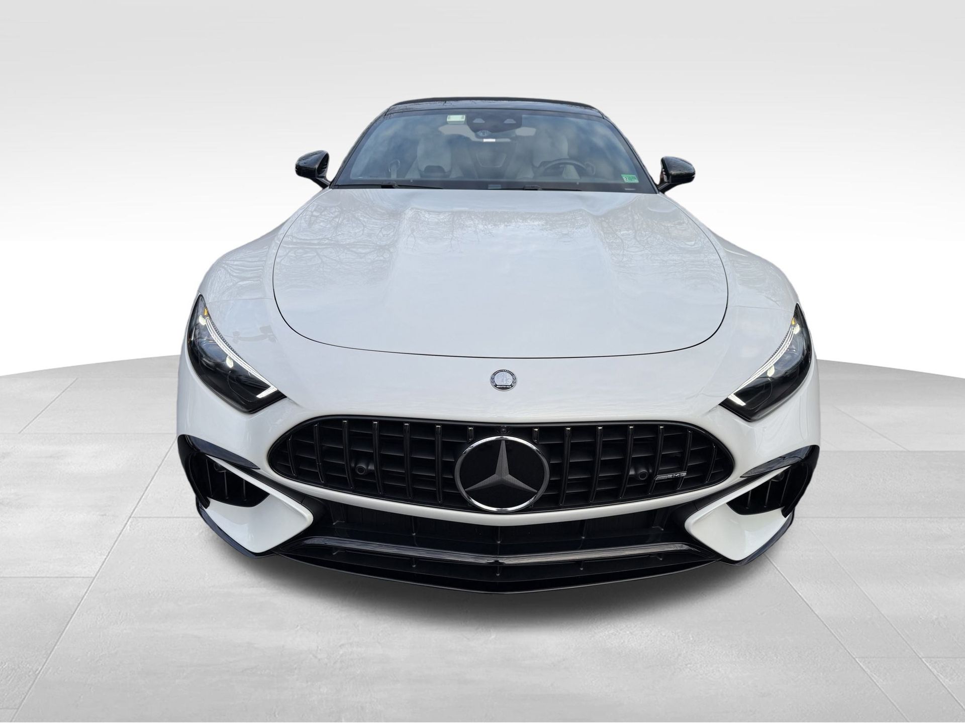 2024 Mercedes Benz SL 63 AMG photo 2