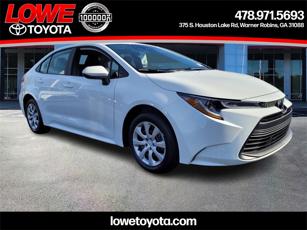 2026 Toyota Corolla LE's photo