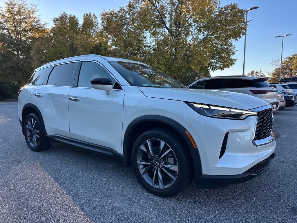 2023 INFINITI QX60 LUXE's photo