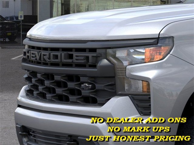 2026 Chevrolet Silverado Custom photo 13