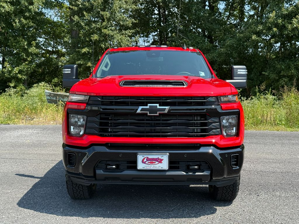2025 Chevrolet Silverado 2500HD Custom photo 12