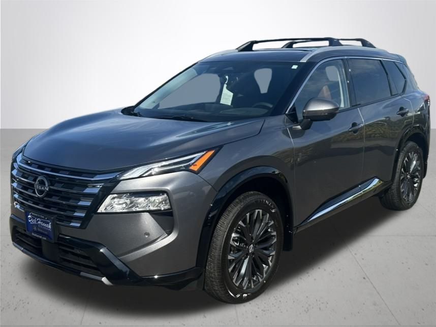 2026 Nissan Rogue Platinum photo 2