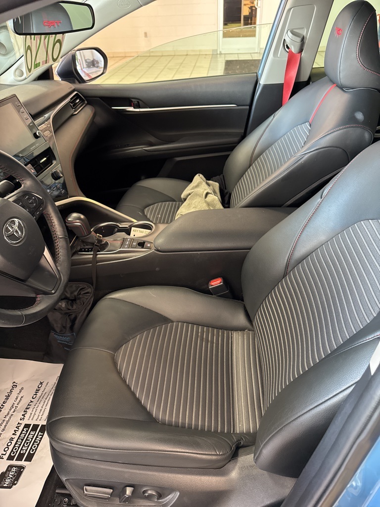 2022 Toyota Camry TRD V6 photo 5