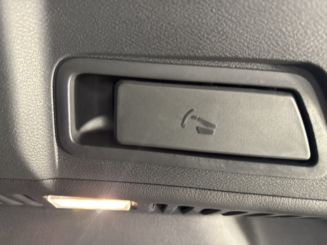 2025 Nissan Murano SL photo 17