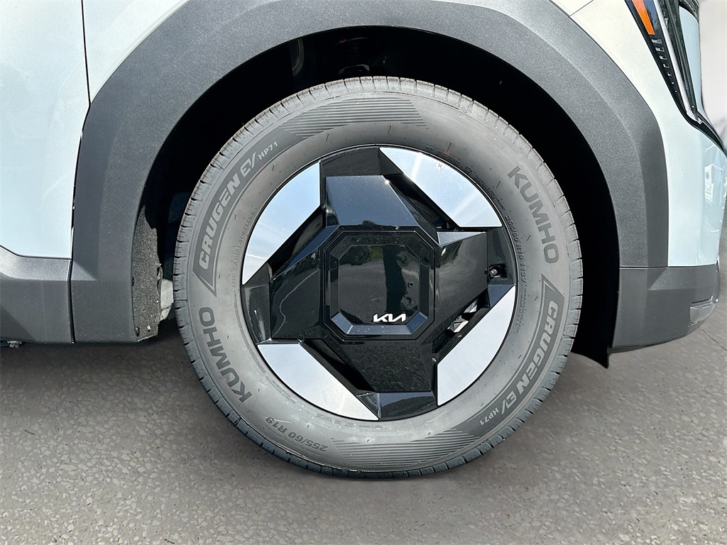 2026 Kia EV9 Light Long Range photo 31