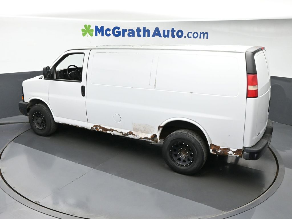 2012 Chevrolet Express 2500 Work Van photo 12