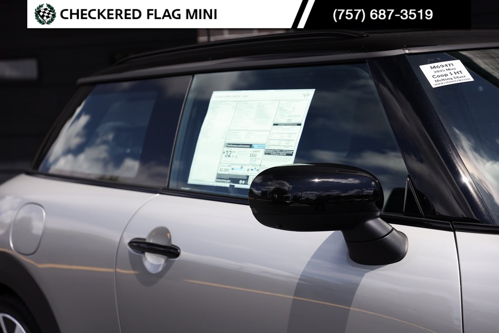 2025 Mini Cooper S Iconic photo 6