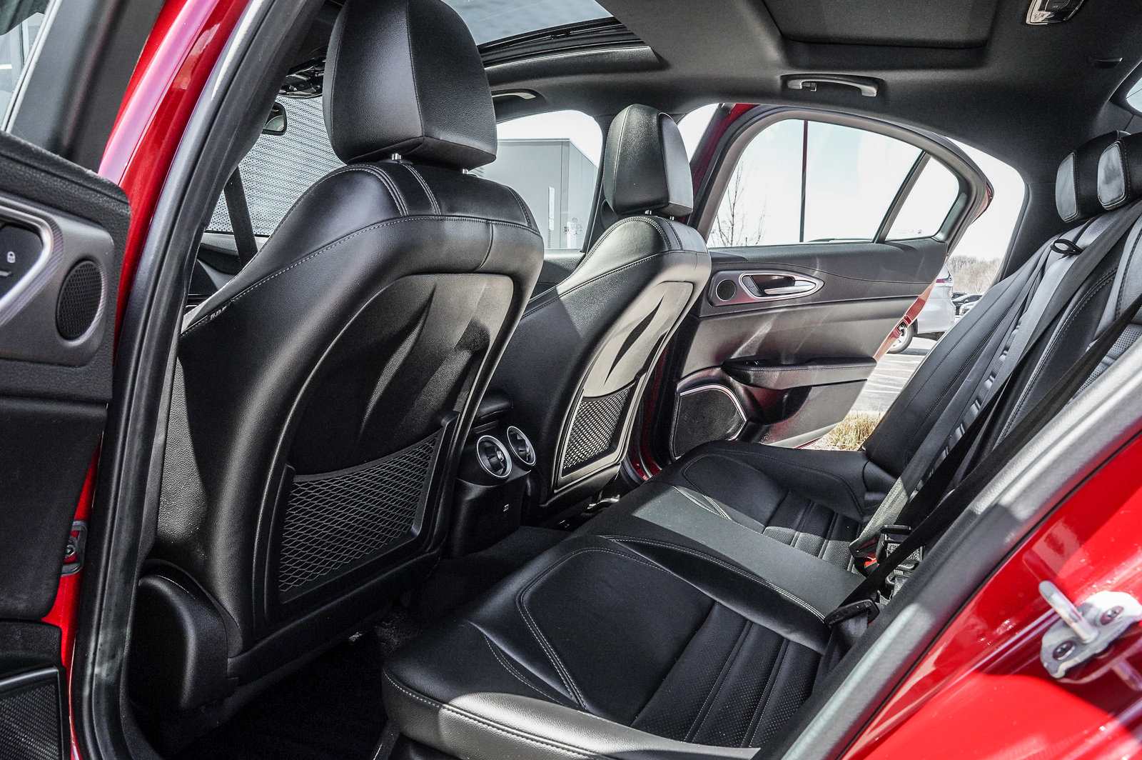 2021 Alfa Romeo Giulia Ti Sport photo 18