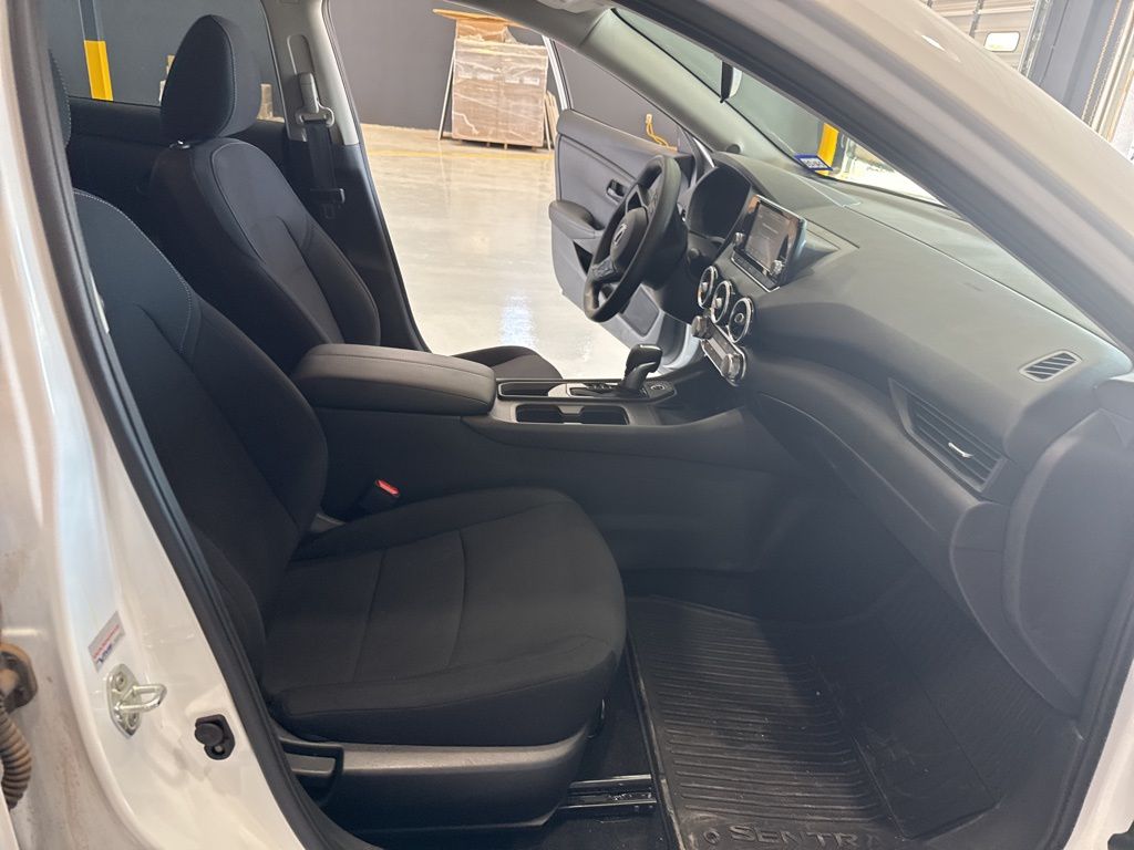 2024 Nissan Sentra S photo 6