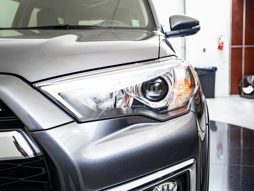 2022 Toyota 4Runner Limited photo 16